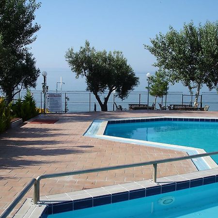 Bungalows Camping Kouyoni Геракіні Екстер'єр фото